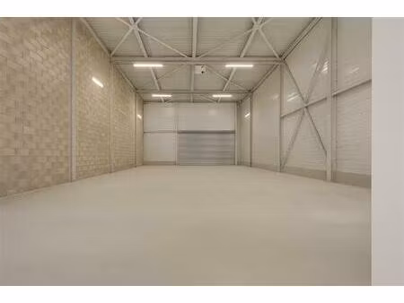 location local d'activités villeneuve st georges 407 m²