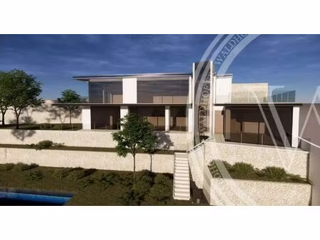 projet de rénovation avec permis de construire purgé proche de l'hotel maybourne riviera