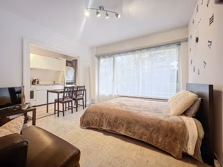 appartement te huur in oudergem met 1 slaapkamer