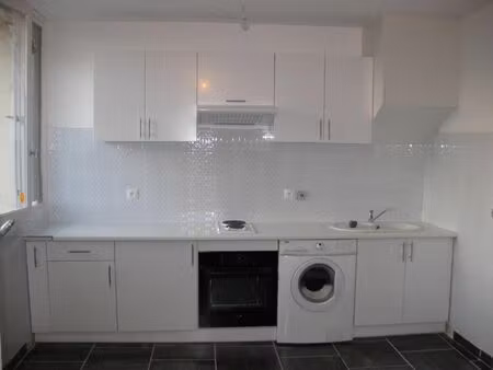 location appartement 1 pièce 27 m² à nice (06000)