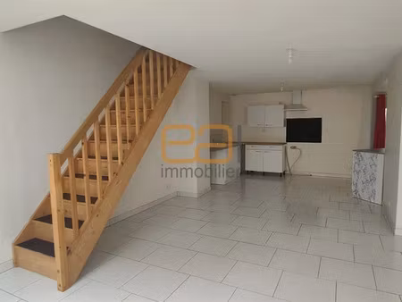 vente maison 3 pièces 84 m² à beaumont-sur-sarthe (72170)  99 000 €