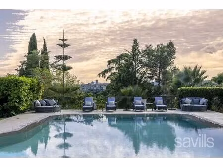 villa somptueuse face au village de saint-paul de vence