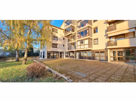 local commercial 2 pièces 60 m² à vendre / acheter bourg-en-bresse 01000 ? | era immobilie