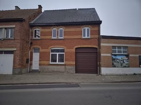 huis te huur in sint-lievens-houtem met 3 slaapkamers