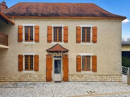 maison à vendre malaussanne 8 pièce(s) 237m2 232 500€