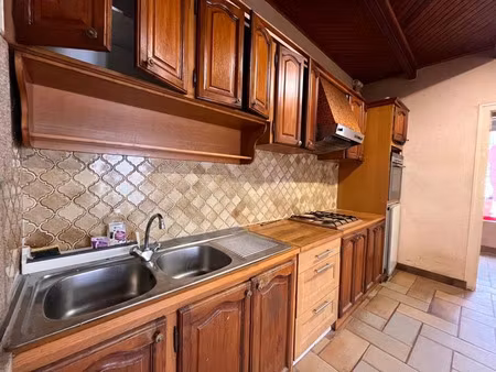 vente maison 4 pièces 84 m² à chateaulin (29150)  129 000 €