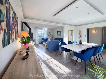 belle familiale sans travaux aux volumes généreux : 242m² au sol dont le sous-sol de 90m²