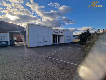 location local commercial 211m² privas 07000