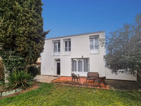 maison t5 de 131m2 avec jardin - auch centre