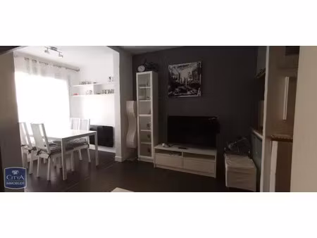 appartement à louer 1 pièce 25 m² - fréjus (83) - 603€