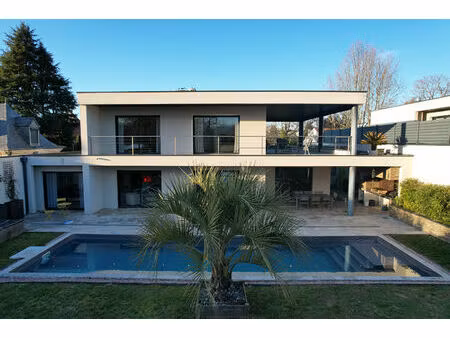 achat maison 7 pièces 180m²