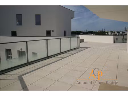 à louer - t3 - loi pinel - exposé sud - vue sur canal - caen