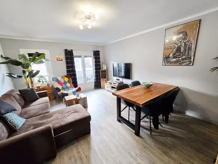 appartement traversant au village de 65m²