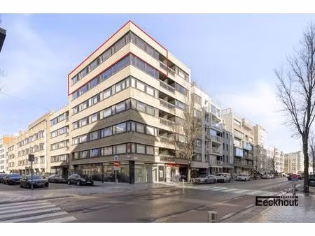 instapklaar en ruim (128 m²) appartement met 3 slaapkamers en zonnig terrasje!