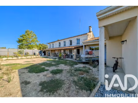 vente maison 5 pièces 222 m² nercillac (16200)