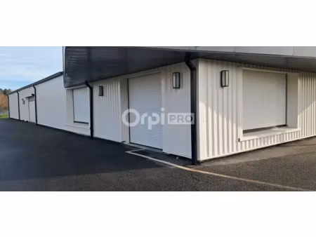 local commercial a louer