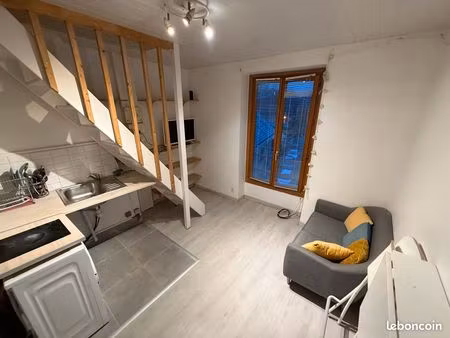 f1 chambre en duplex