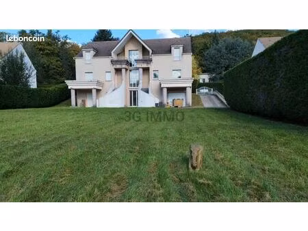 propriété 8 pièces 360 m²