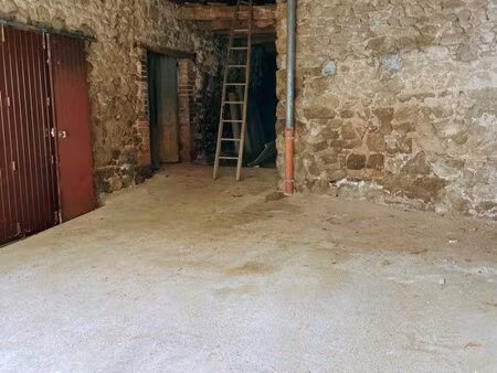 garde meuble/ box /garage