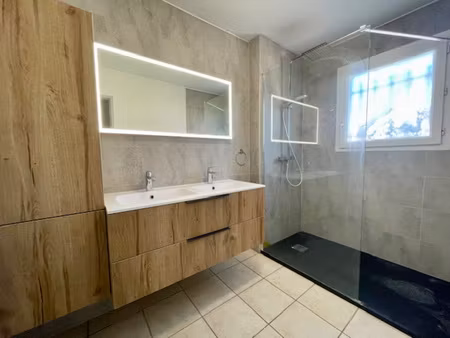 maison familiale au calme avec jardin et garage