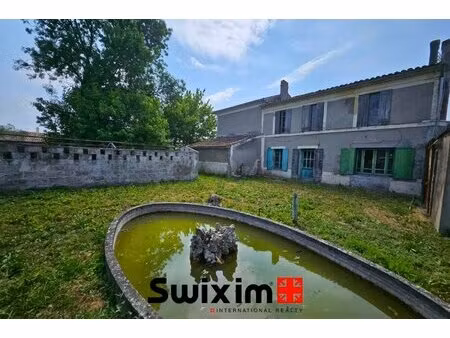 maison en pierre 140m² à rénover entièrement saint- estèphe