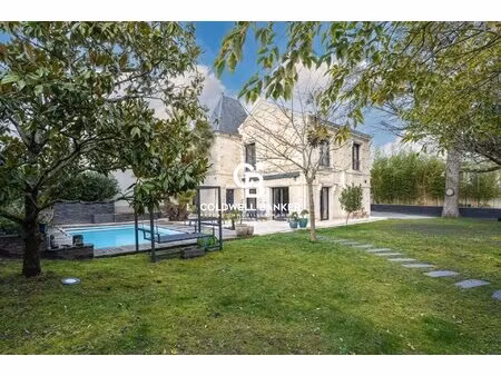exclusivité - maison en pierre xixe siècle - piscine - proche tram d