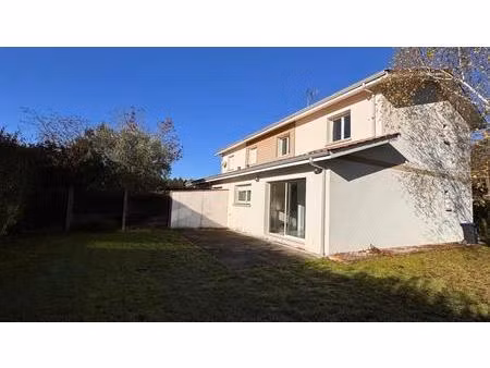 ensemble immobilier composé de 2 maisons mitoyennes