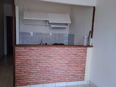 location appartement 2 pièces 39 m² à dun-le-palestel (23800)