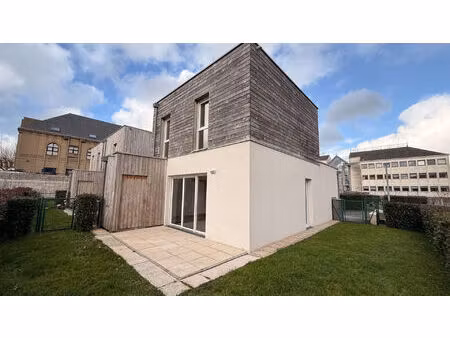 vente maison 4 pièces  80.00m²  la roche