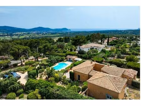 achat : maison (13180)