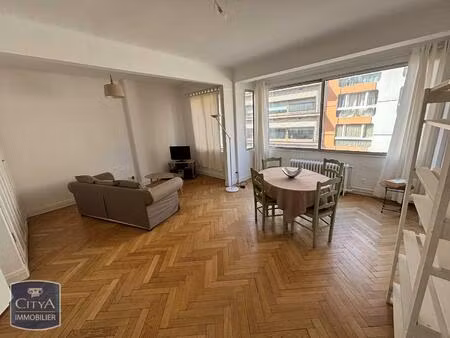 location appartement 2 pièces 56m² lille 59000