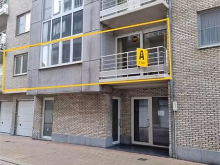 appartement vlakbij zee en winkels!