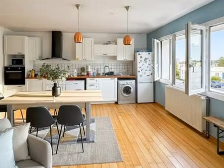 appartement de 4 pièces de 89 m² situé à grenoble