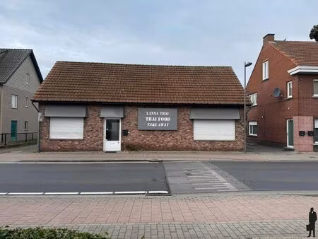 handelspand met bovengelegen studio