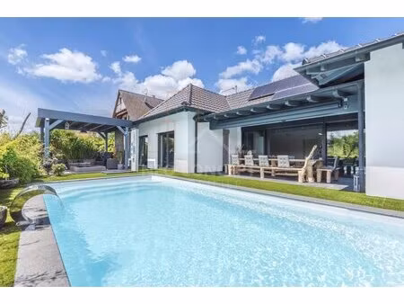 schirhein venez découvrir cette magnifique maison reste a poser vos meubles !!!