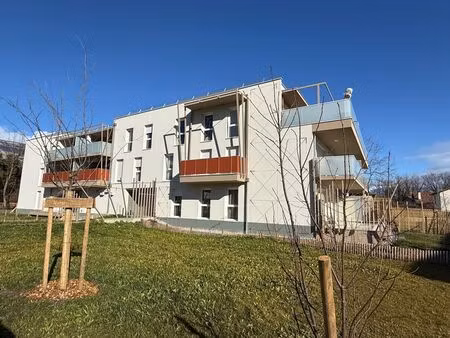 vente appartement 3 pièces 63m2 domène 38420 - 280000 € - surface privée
