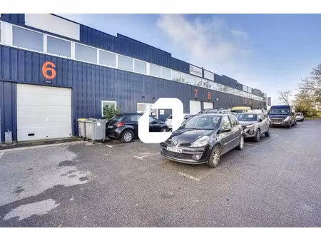 a louer  proche des axes routiers