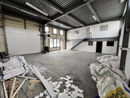 237 m² à louer a louer