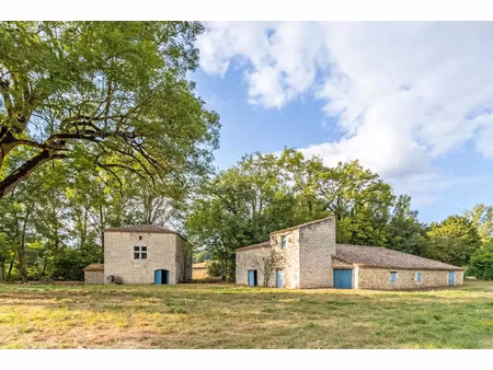 vente maison 7 pièces 198 m² à lacour (82190)  375 000 €