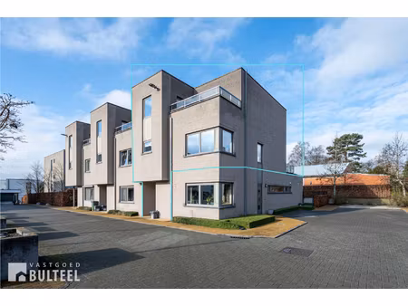 appartement te koop in belsele met 3 slaapkamers