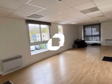 location bureau etrechy 91580