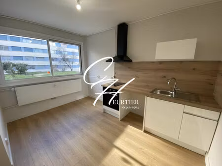 location appartement 2 pièces 46m2 seyssinet-pariset 38170 - 750 € - surface privée