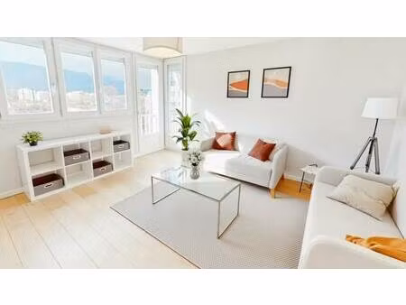 appartement de 5 pièces de 85 m² situé à grenoble