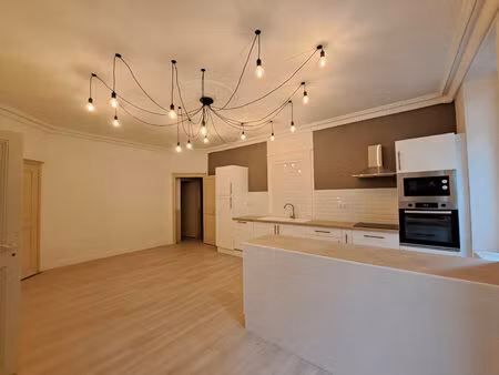 location maison 7 pièces  227.09m²  limoux