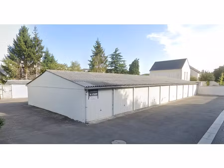 location parking orleans 45100