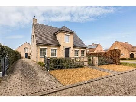 huis te koop in herentals met 4 slaapkamers