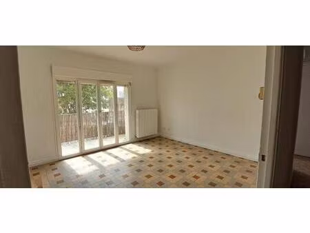 location appartement 3 pièces 62 m² à avignon (84000)