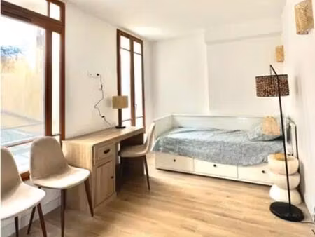 location appartement 1 pièce 24 m² à marseille 1 (13001)