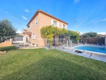 maison récente avec piscine à gréoux-les-bains t5 de 130 m² sur 454 m² de terrain