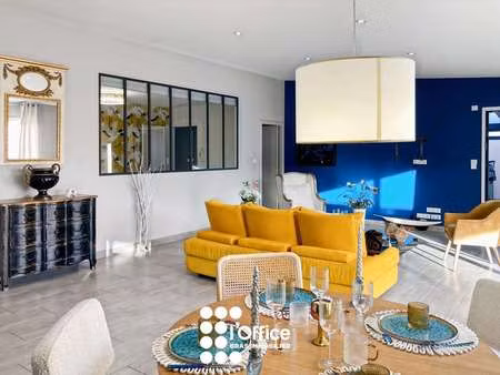 vente maison aux sables-d'olonne (85100) : à vendre / 200m² les sables-d'olonne